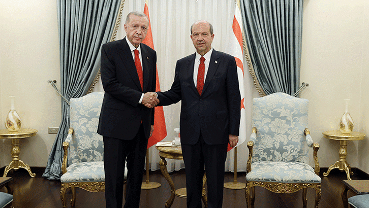 Cumhurbaşkanı Erdoğan KKTC’de! Ersin Tatar ile bir araya geldi